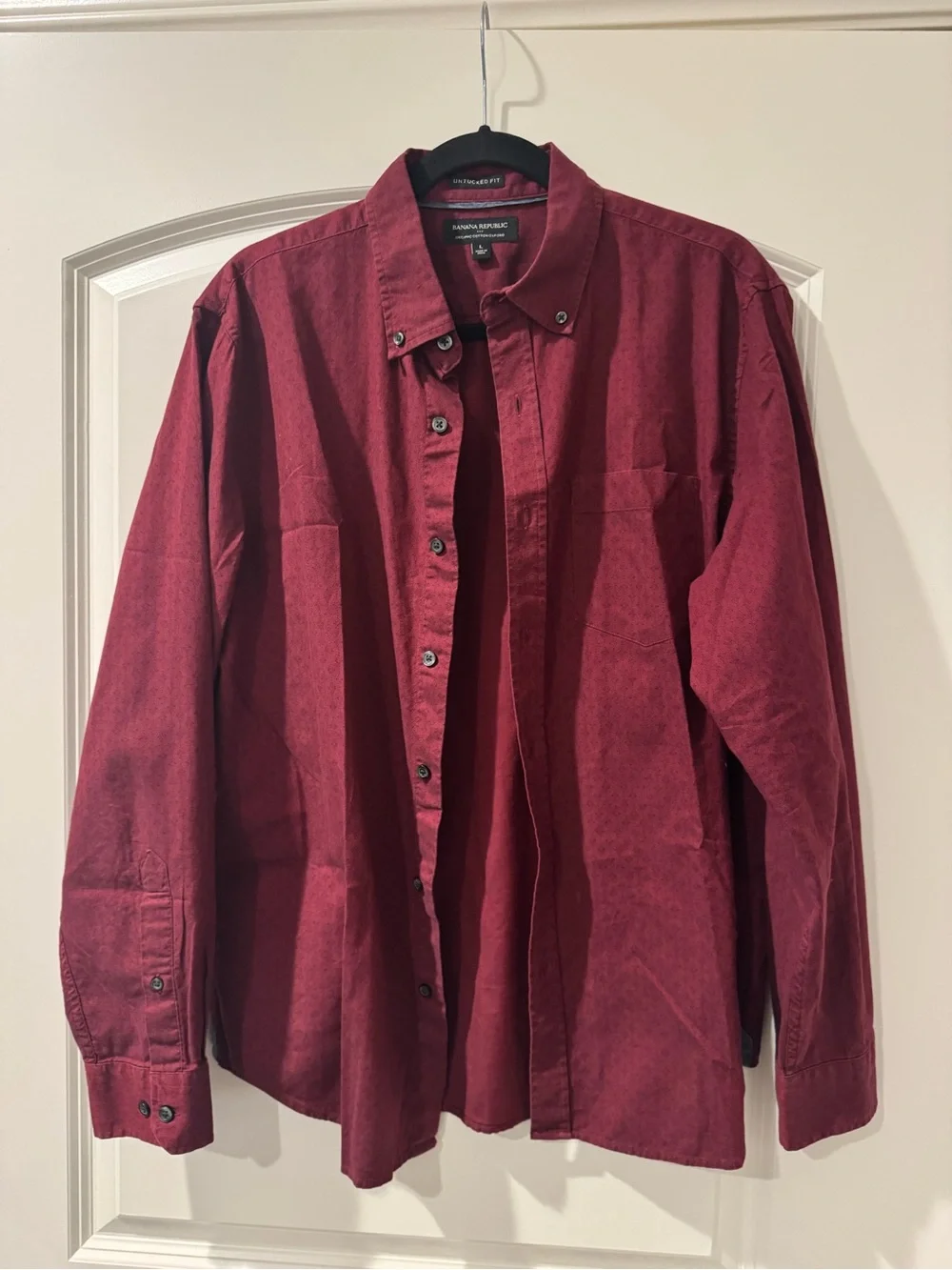 Banana Republic Maroon Organic Cotton Oxford Shirt Size L untucked office ready